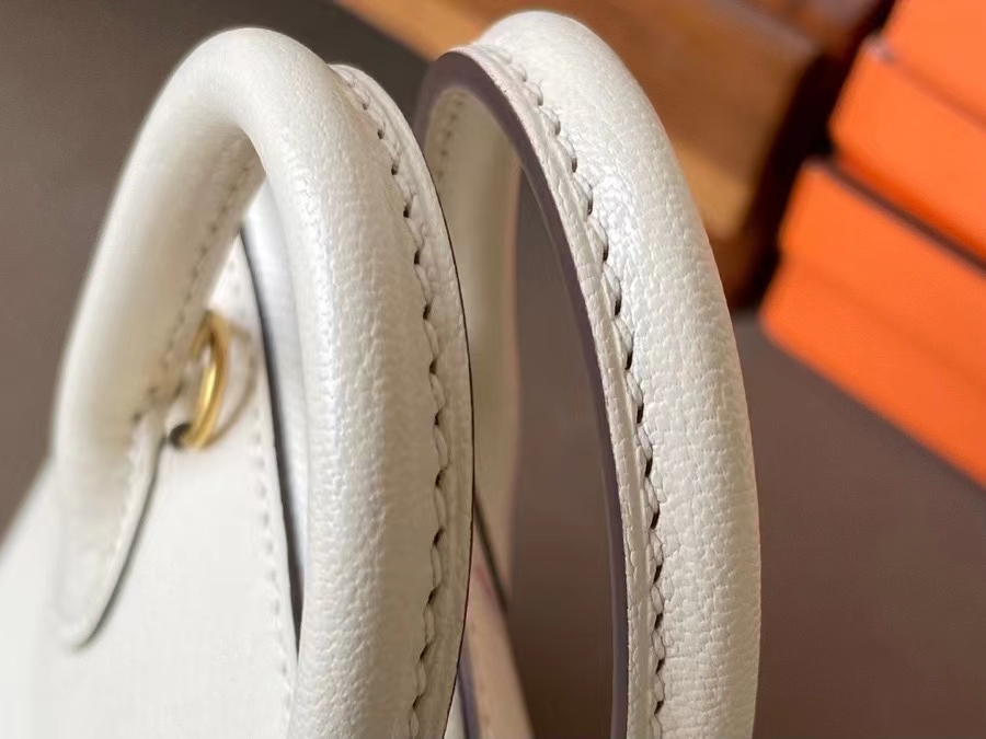 Hermès（爱马仕）Mini Bolide 保龄球包 山羊皮 奶油白 金扣 19cm