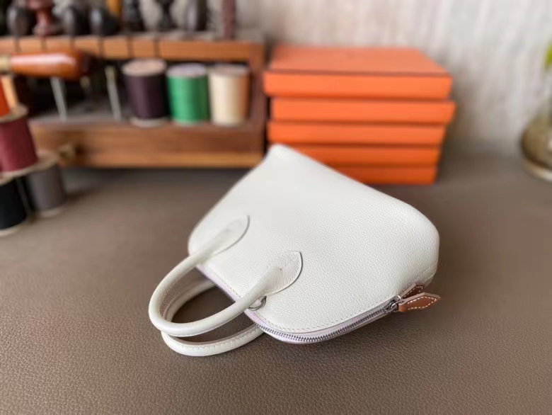 Hermès（爱马仕）Mini Bolide 保龄球包 evercolor皮 0t 蘑菇白 拼 09 梦幻粉 拼 金棕色 银扣 19cm