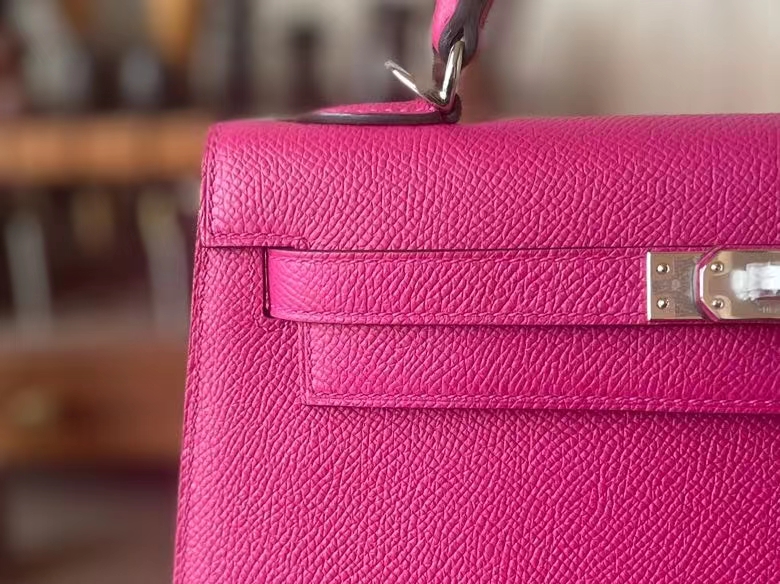 Hermès（爱马仕）Kelly 凯莉包 Epsom 掌纹皮 玫瑰紫 银扣 25cm 全手工蜡线缝制