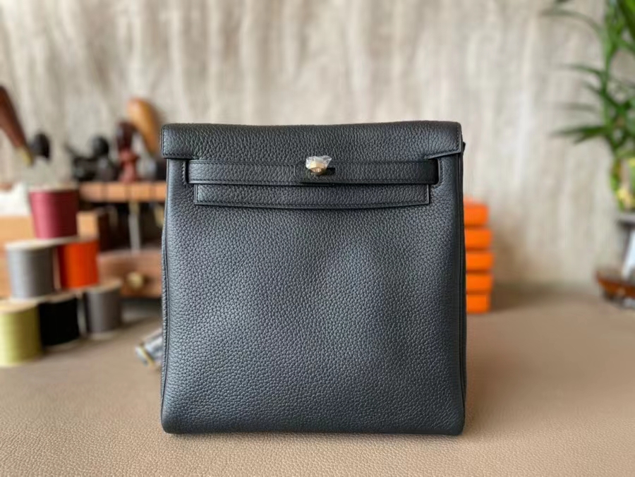 Hermès（爱马仕）Kelly Ado 双肩包 TC牛皮 黑色 金扣 21cm