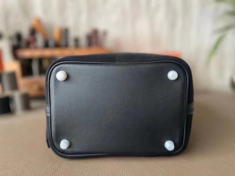 Hermès（爱马仕）Picotin 菜篮子 cargo 帆布 拼 Swfit皮 黑色 银扣 18cm