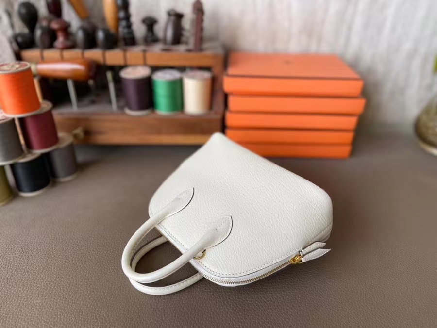 Hermès（爱马仕）Mini Bolide 保龄球包 山羊皮 奶油白 金扣 19cm