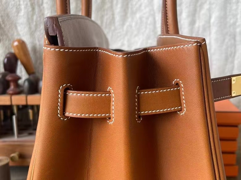 Hermès（爱马仕）Birkin 铂金包 平纹马鞍皮 金棕色 金扣 35cm