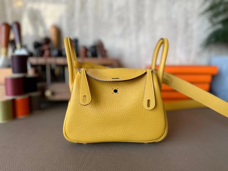 Hermès（爱马仕）Mini Lindy 迷你琳迪包 琥珀黄 TC大牛皮 金扣 20cm