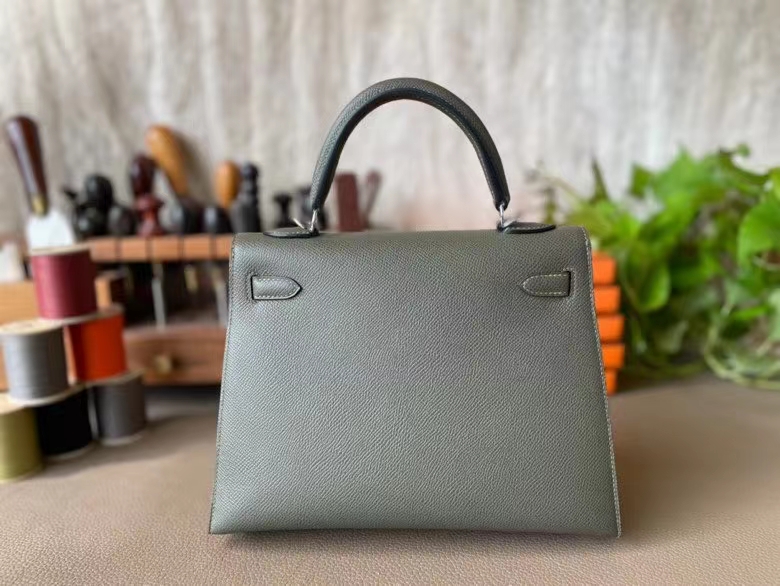 Hermès（爱马仕）Kelly 凯莉包 Epsom 掌纹皮 灰绿色 银扣 25cm