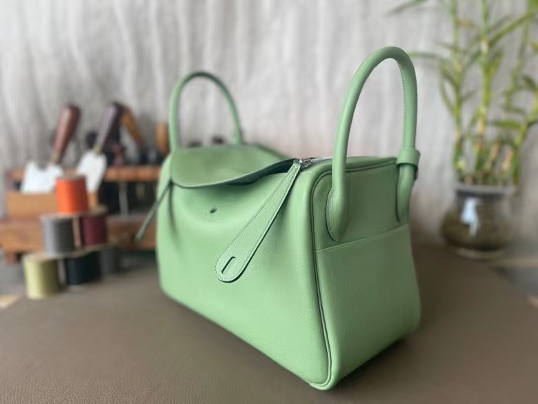 Hermès（爱马仕）Lindy 琳迪包 Evercolor皮 牛油果绿 银扣 30cm