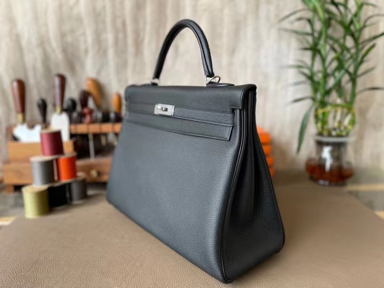 Hermès（爱马仕）Kelly 凯莉包 Togo 顶级小牛皮 CK89 黑色 银扣 35cm