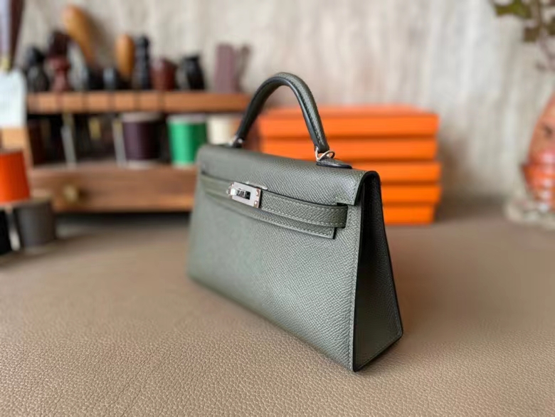 Hermès（爱马仕）Mini kelly 迷你凯莉 Epsom 掌纹皮 灰绿色 银扣 19cm 二代