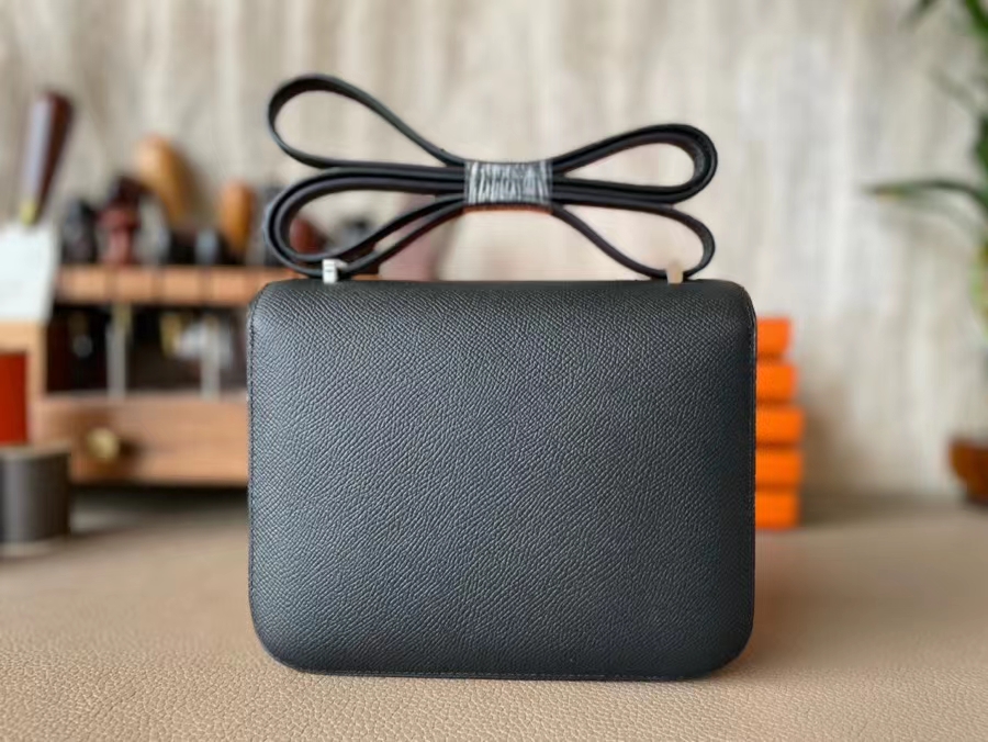Hermès（爱马仕）Constance 康康 Epsom皮 黑色 银扣 19cm