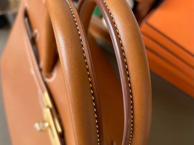 Hermès（爱马仕）Birkin 铂金包 平纹马鞍皮 金棕色 金扣 35cm