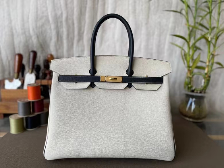 Hermès（爱马仕）Birkin 铂金包 Togo 顶级小牛皮 奶昔白 拼 黑色 金扣 35cm
