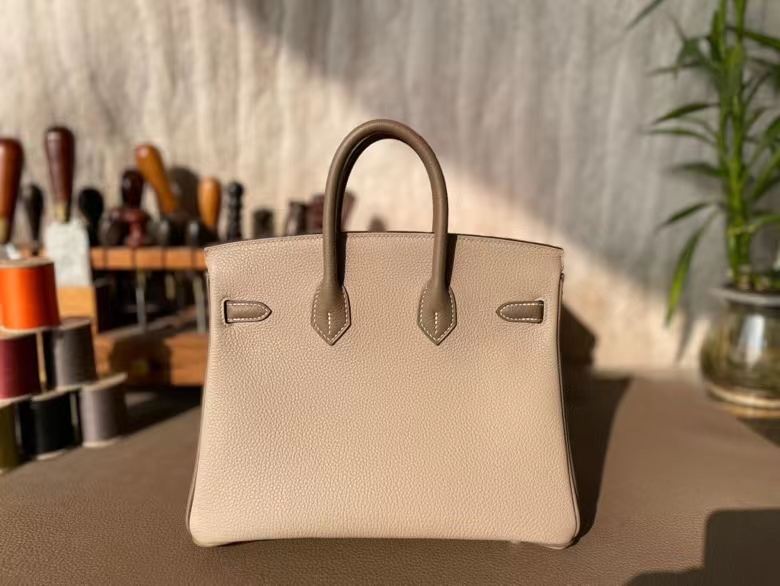 Hermès（爱马仕）Birkin 铂金包 Togo 顶级小牛皮 斑鸠灰 拼 大象灰 金扣 25cm
