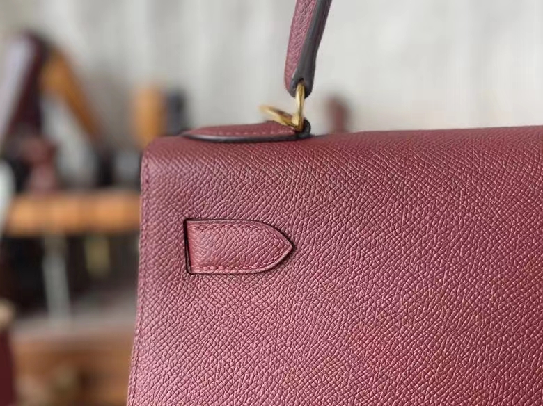 Hermès（爱马仕）Kelly 凯莉包 Epsom 掌纹皮 爱马仕红 金扣 28cm