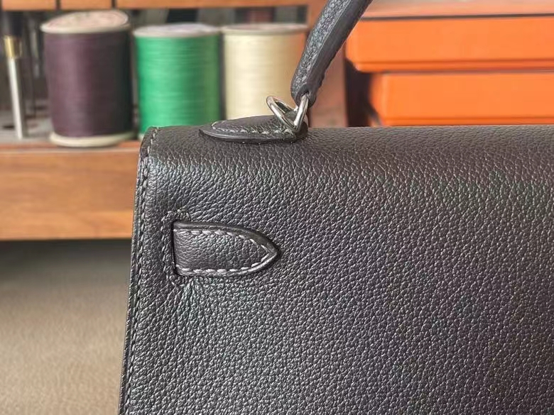 Hermès（爱马仕）Mini Kelly 迷你凯莉 Chevre 山羊皮 乌木色 银扣 19cm 二代