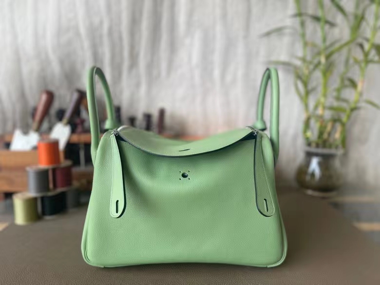 Hermès（爱马仕）Lindy 琳迪包 Evercolor皮 牛油果绿 银扣 30cm