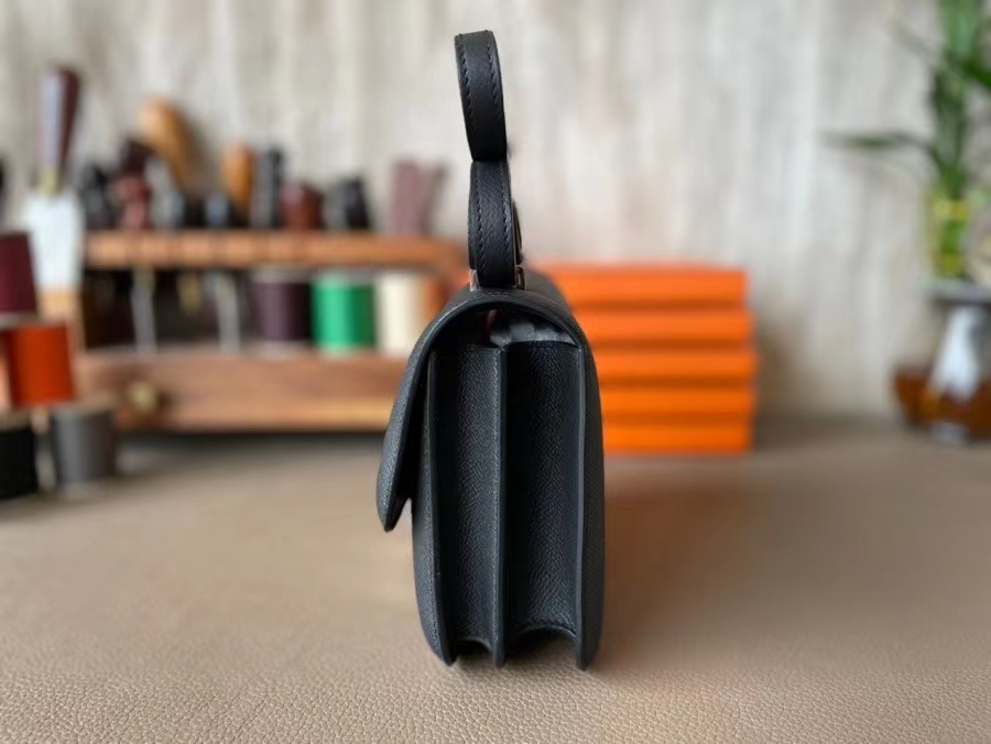 Hermès（爱马仕）Constance 康康 Epsom皮 黑色 银扣 19cm
