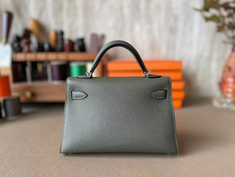 Hermès（爱马仕）Mini kelly 迷你凯莉 Epsom 掌纹皮 灰绿色 银扣 19cm 二代