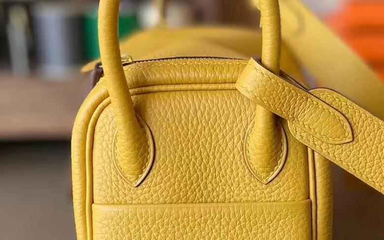 Hermès（爱马仕）Mini Lindy 迷你琳迪包 琥珀黄 TC大牛皮 金扣 20cm