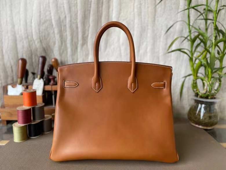 Hermès（爱马仕）Birkin 铂金包 平纹马鞍皮 金棕色 金扣 35cm